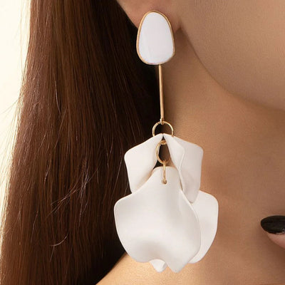 Lilia - Boucles d'oreilles pendantes modernes fleurs blanches