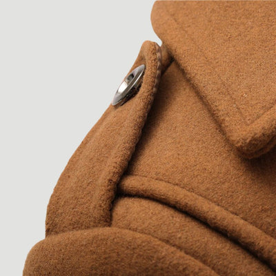 Henrys - Moderner taillierter Mantel mit Stehkragen und Schulterklappen braun close up details